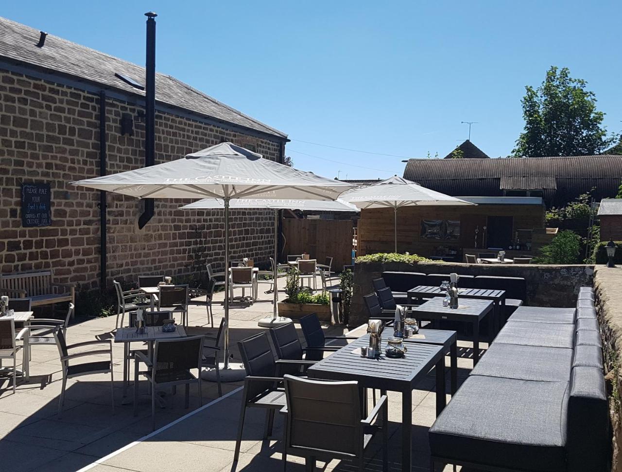 The Castle Inn Harrogate Exterior foto